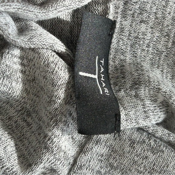 T Tahari Heather Gray Sleeveless Mock Neck Top M NWT - Picture 6 of 7